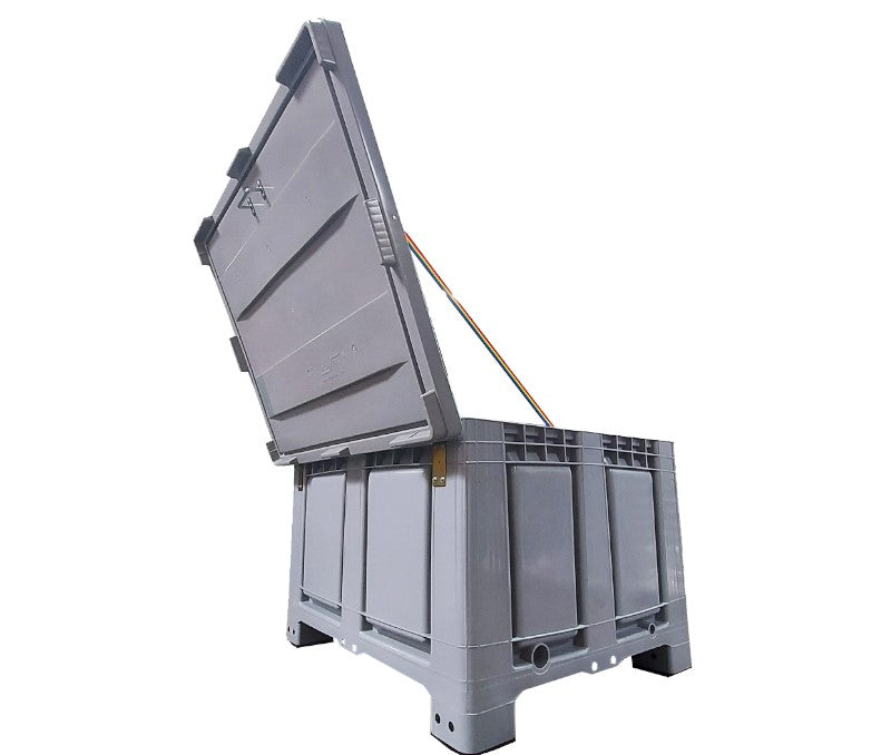 Pilnai pilka plastikinė padėklų dėžė ant 4 pėdų, uždara (išmatavimai 1200x1000x790 mm)